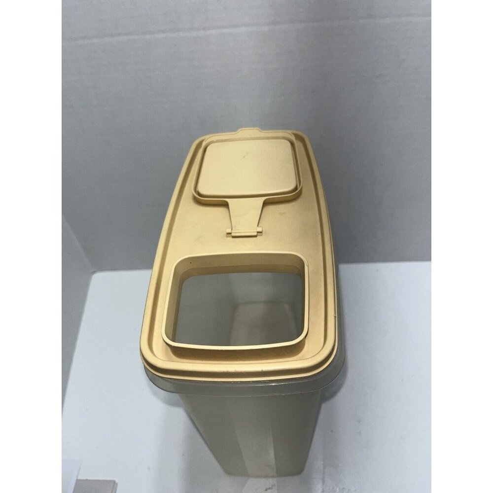 Vintage Tupperware Cereal Keeper 1588-5 with Beige Lid - Picture 5 of 12